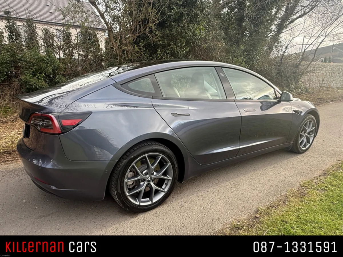 Tesla Model 3 M3 SR+ 4DR AUTO - Image 3