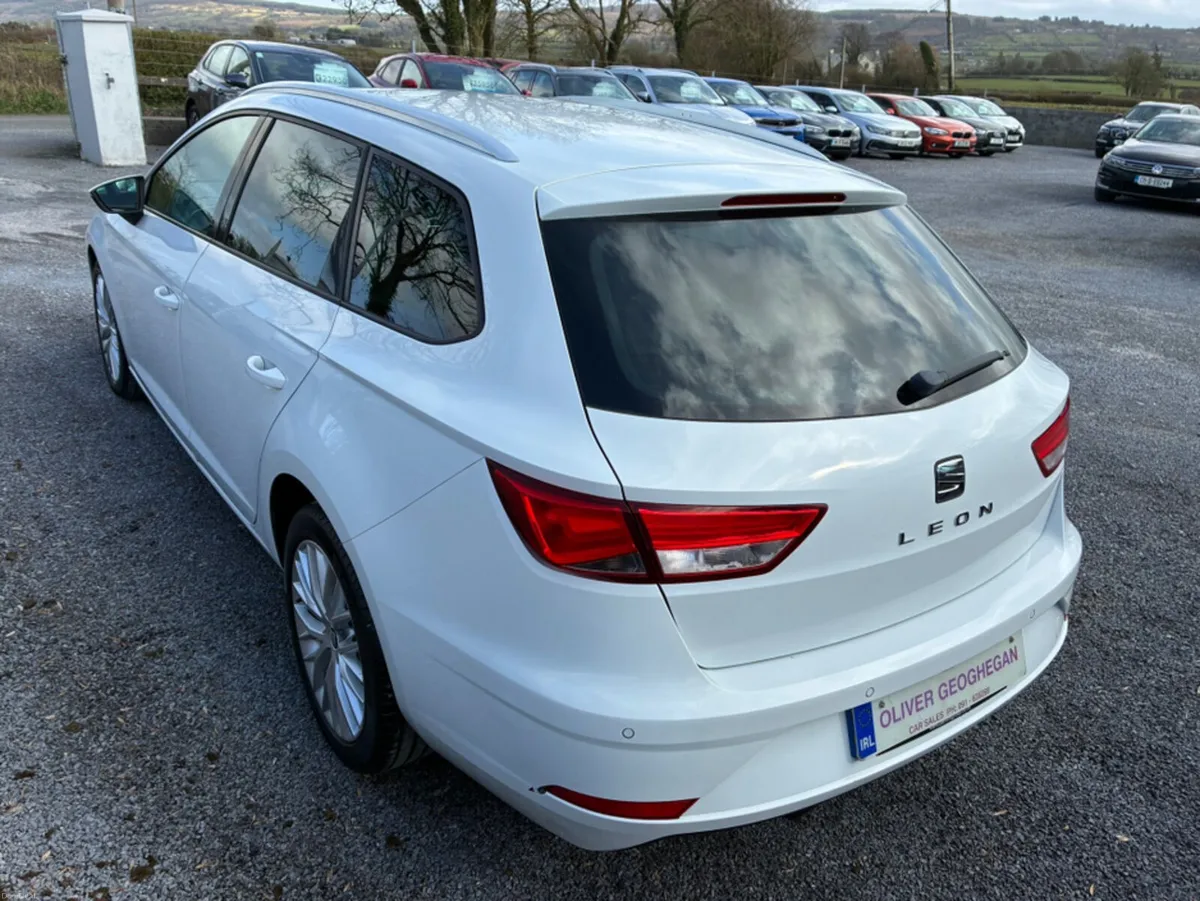 SEAT Leon SE DYNAMIC TECH 115 BHP - Image 4