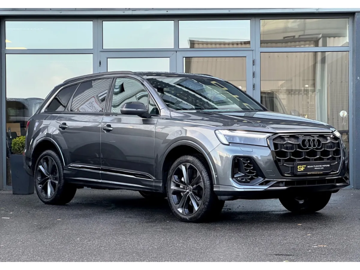 Audi Q7 BLACK EDITION TFSI E Q QUATTRO - Image 1