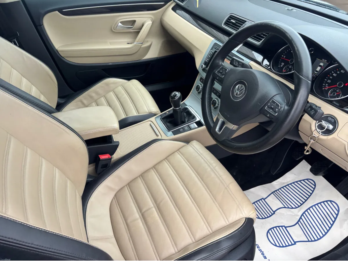 Volkswagen CC SPORT 2.0 TDI MANUAL 6SPEED FWD BLUE - Image 2