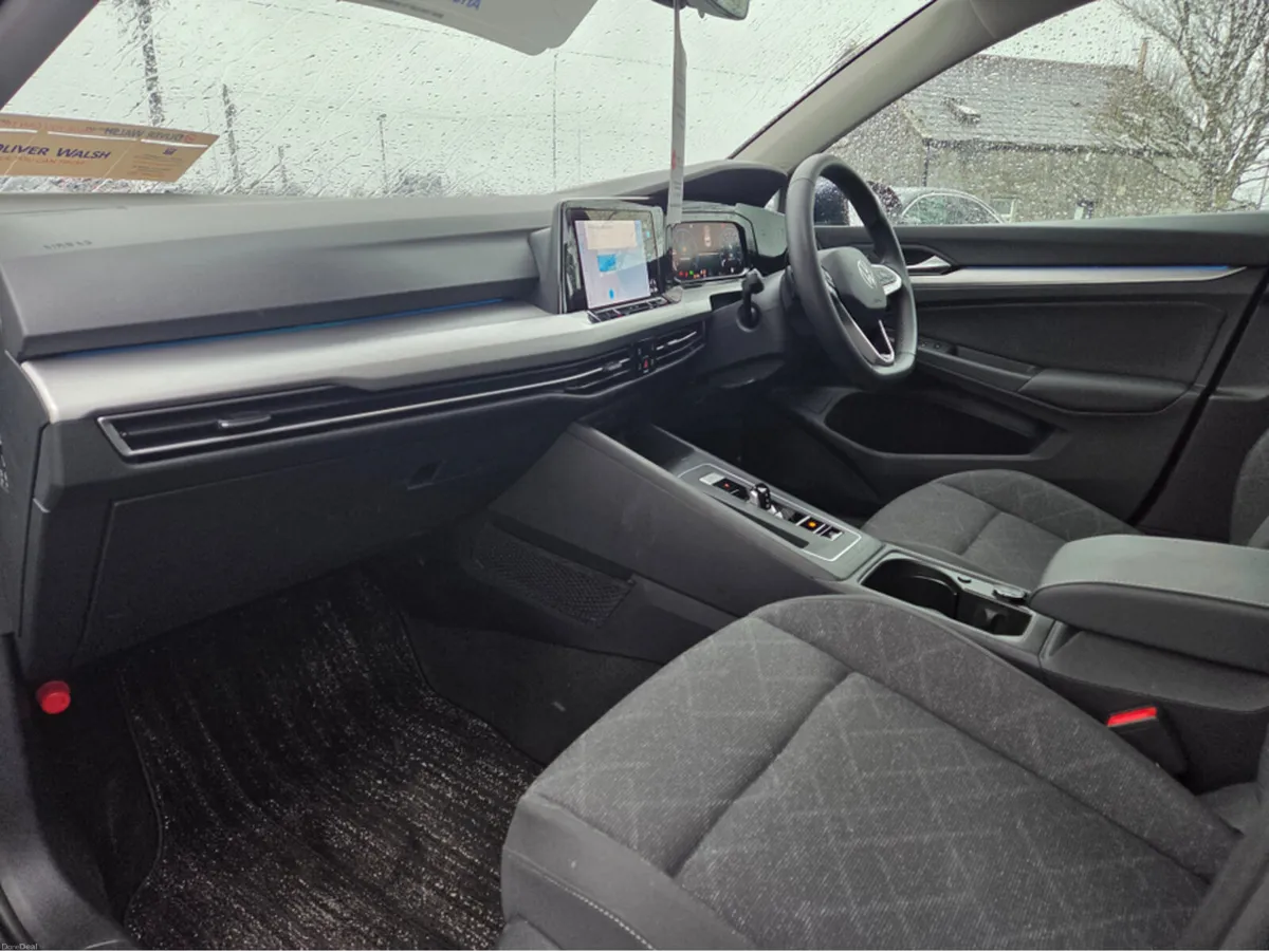 Volkswagen Golf 150 Bhp 2.0 Diesel Automatic. Styl - Image 4
