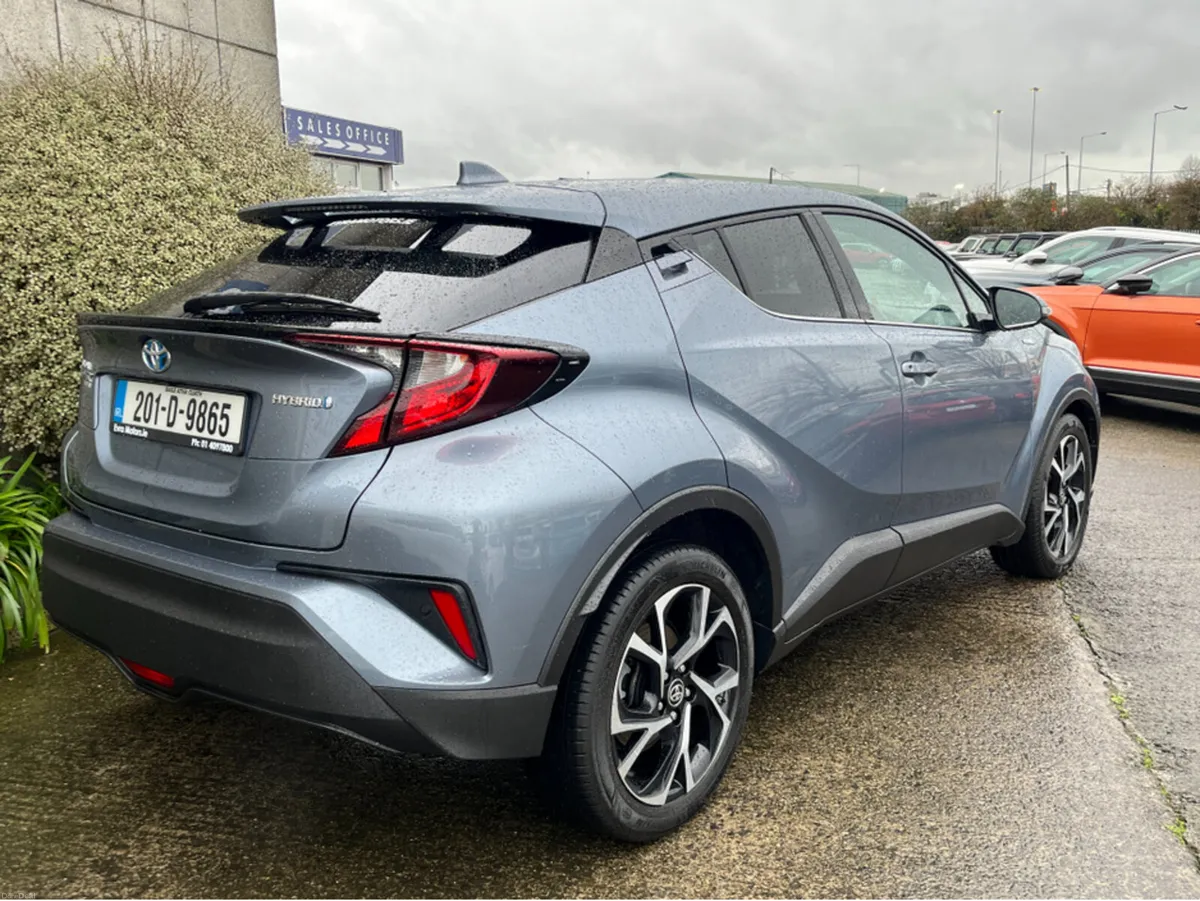Toyota C-HR SPORT HYBRID AUTOMATIC 1.8 PETROL //HE - Image 4