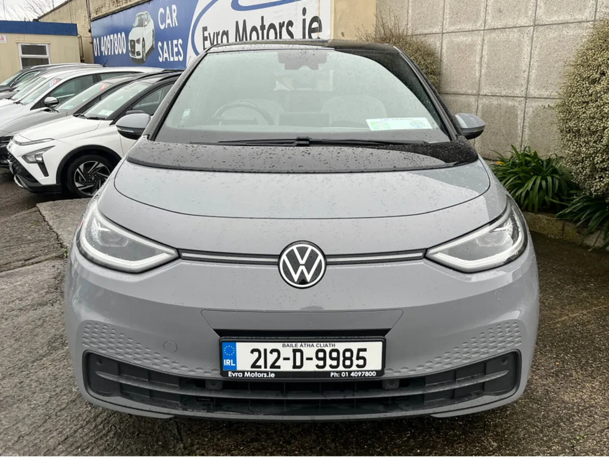 Volkswagen ID.3 PRO STYLE 58KWH EV //PANORAMIC GLA - Image 2