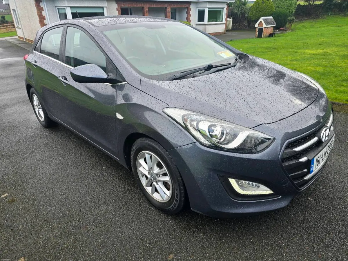 Hyundai I30 LOW MILAGE - Image 3