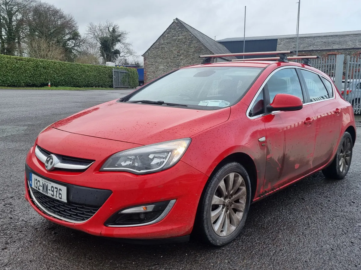 Vauxhall Astra 2013 petrol ⛽️ nct&tax €3650 - Image 3