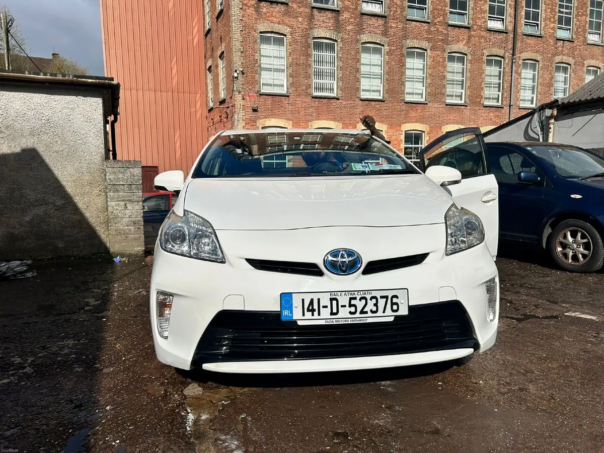 Toyota Prius 2014 - Image 1