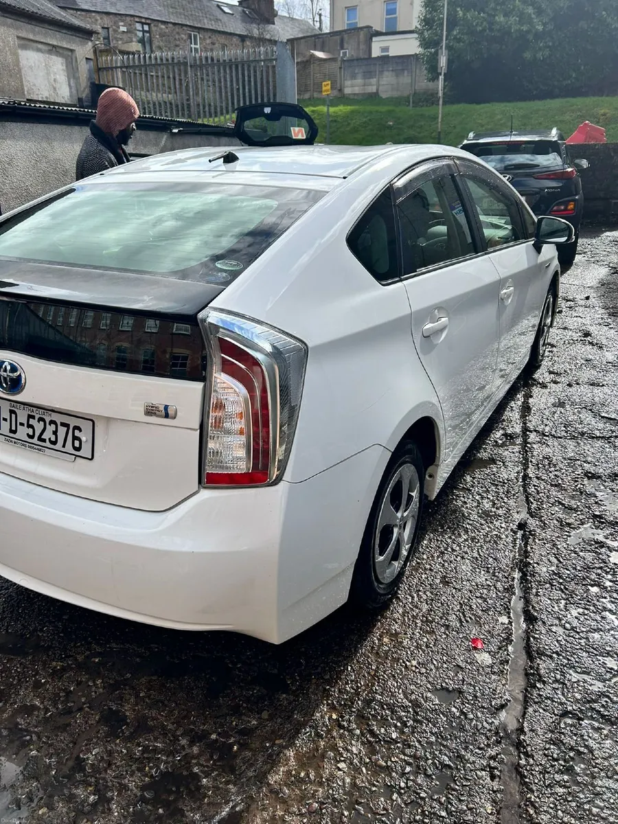 Toyota Prius 2014 - Image 4