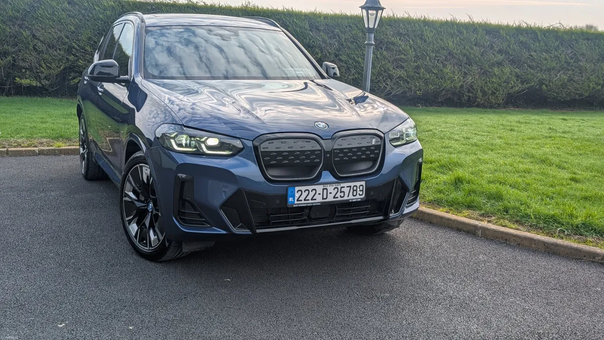 BMW iX3 M Sport Pro | Pan Roof | Heads-Up Display - Image 2