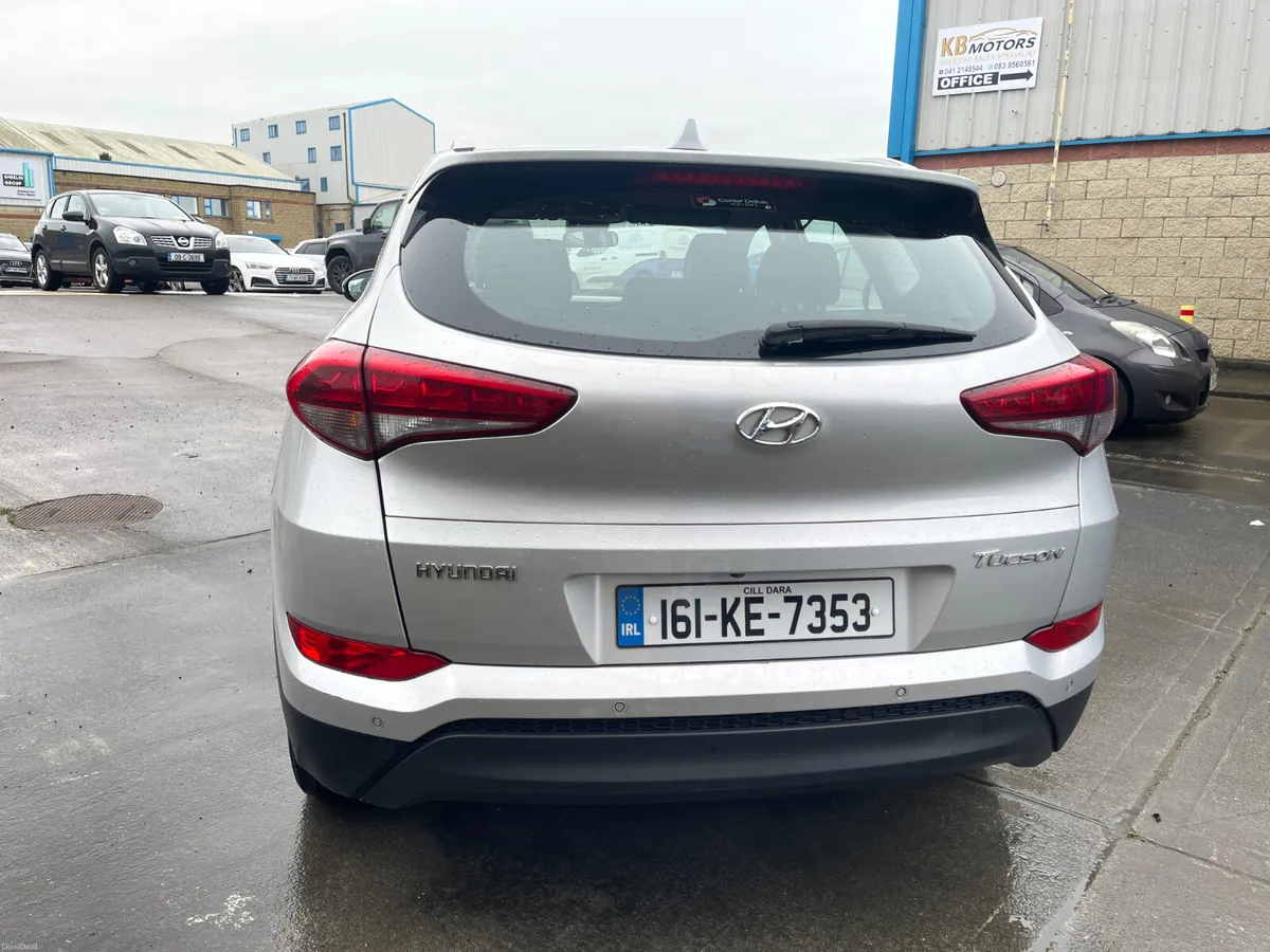 2016,Hyundai Tucson 1.7 SE NAV BLD 116PS 5DR, - Image 6