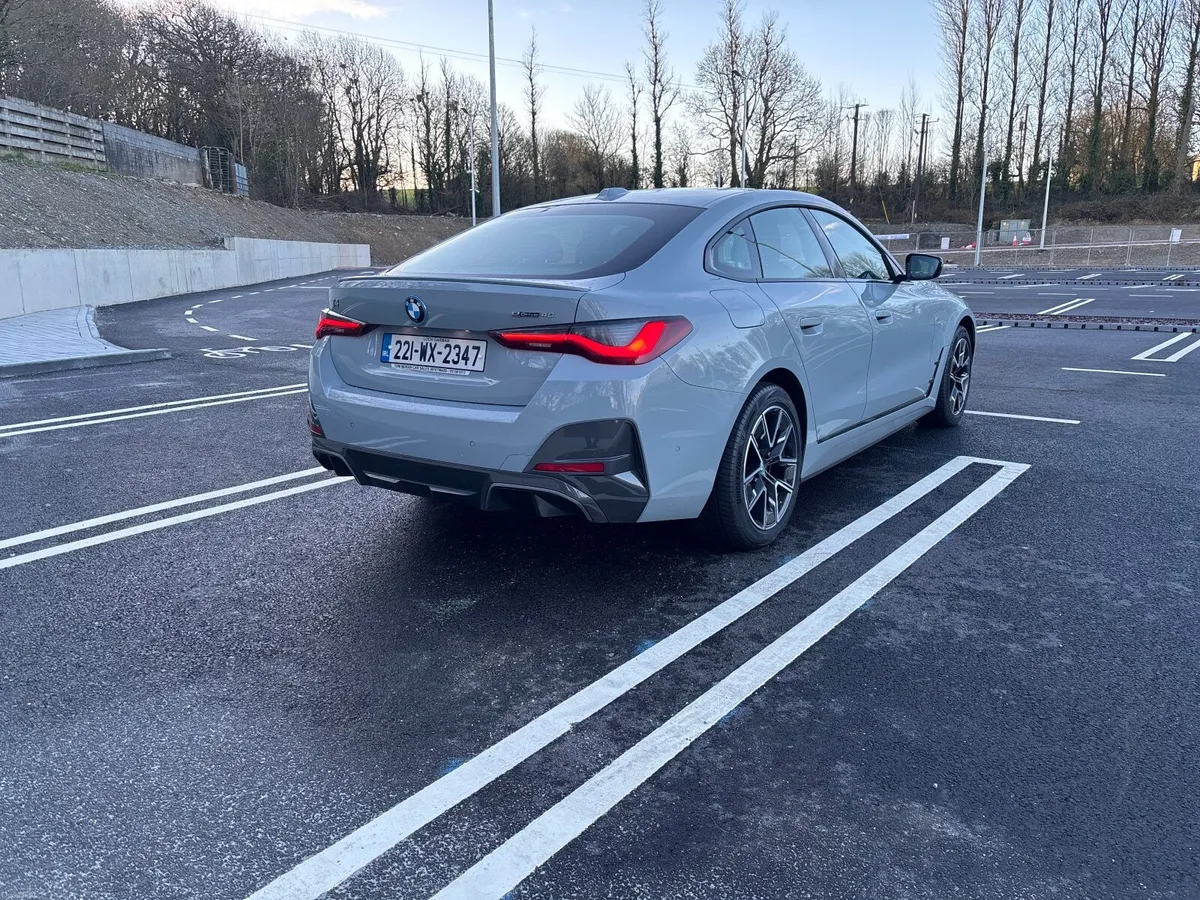 BMW i4 2022 - Image 3