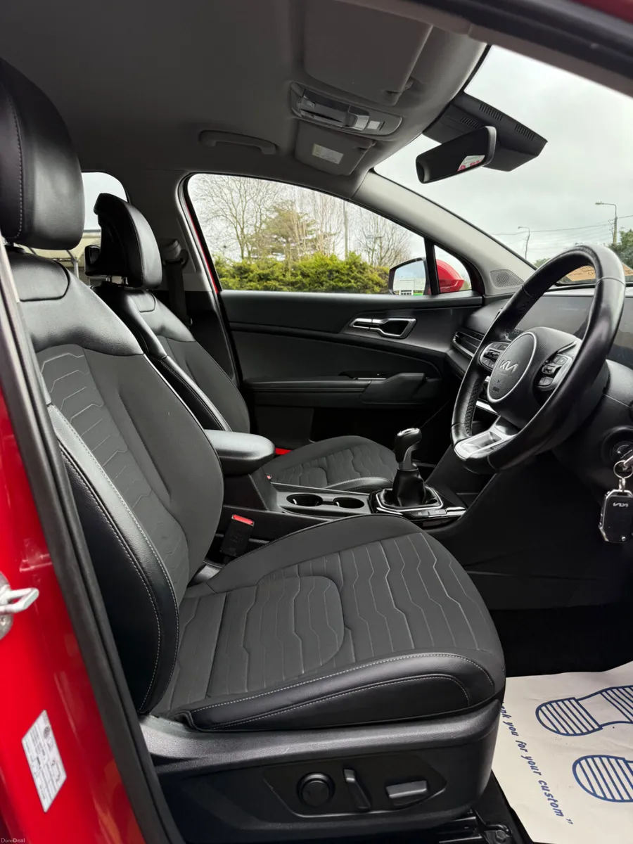 232 Kia Sportage K3 1.6 CRDi Diesel - Low Mileage - Image 4