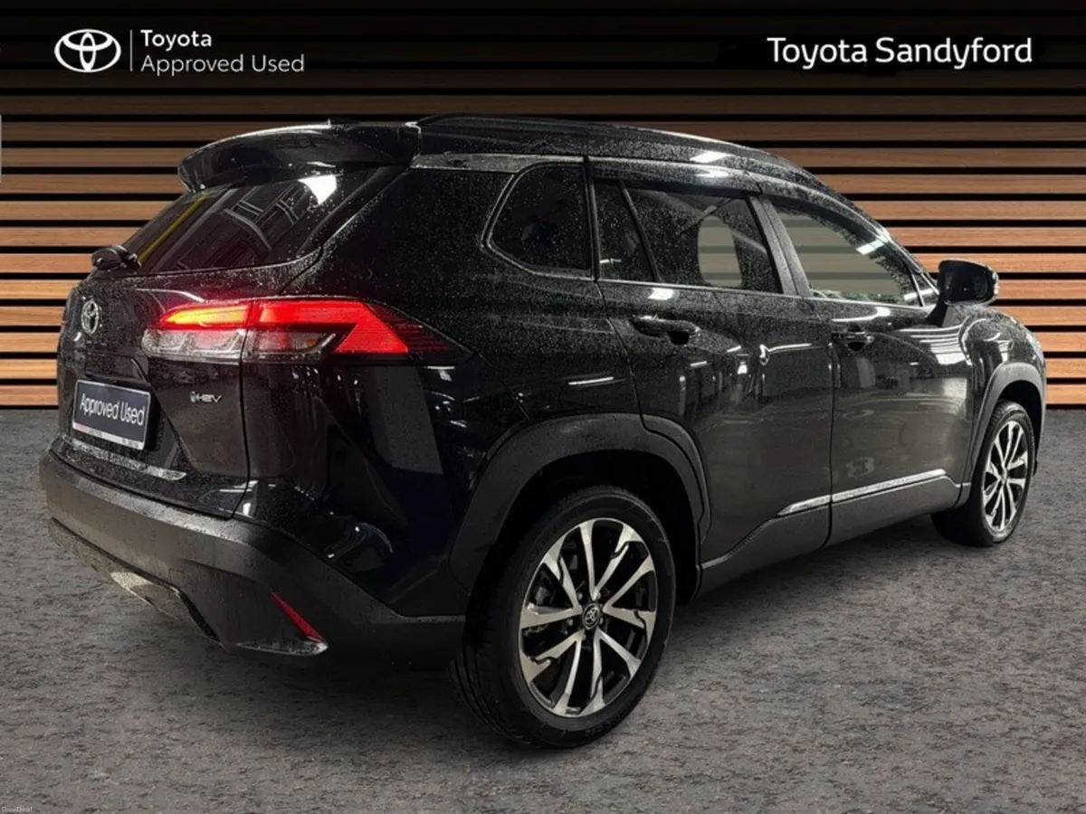 Toyota Corolla Cross 1.8 HYBRID SPORT // REAR CAME - Image 2