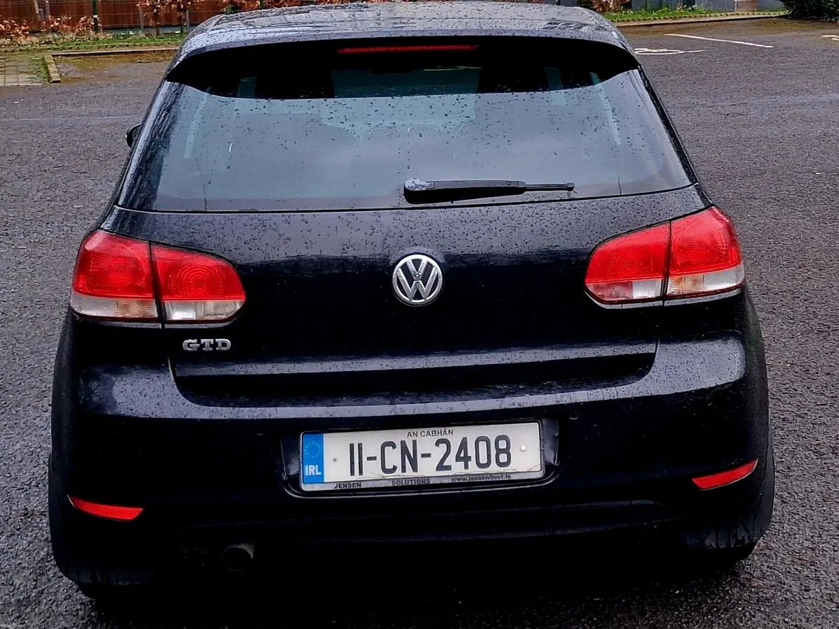 Volkswagen Golf 2011 1.6 TDI NCT + TAX BLACK !! - Image 3