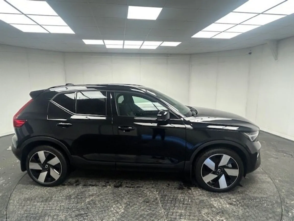 Volvo EX40 2 YEAR VOLVO WARRANTY ULTRA single moto - Image 4