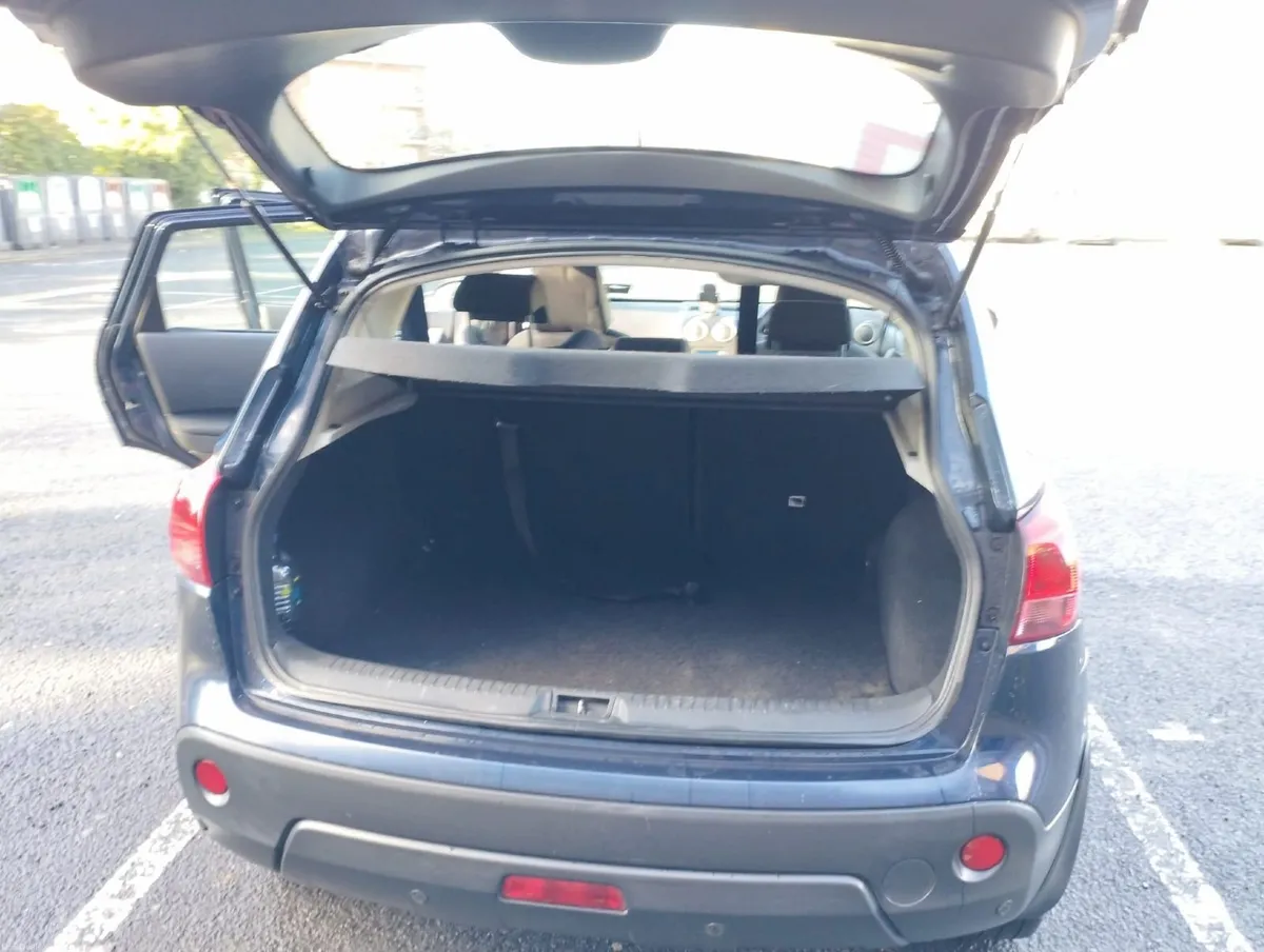 Nissan Qashqai 2008 - Image 2