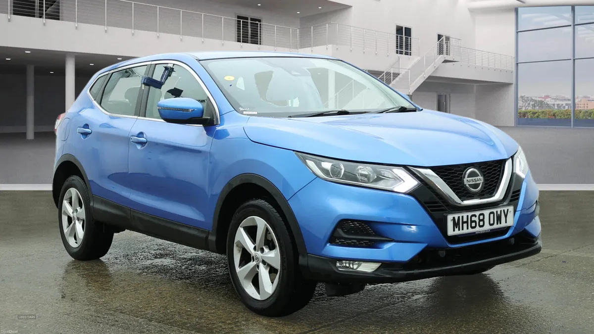Nissan Qashqai DIESEL HATCHBACK - Image 1
