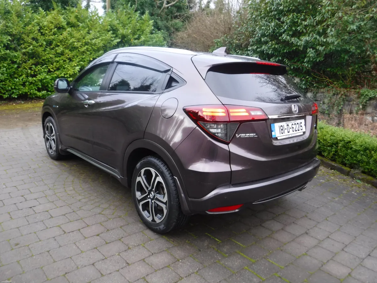 HONDA VEZEL 1.5 AUTO HYBRID NCT 3/28 L-SPEC - Image 4