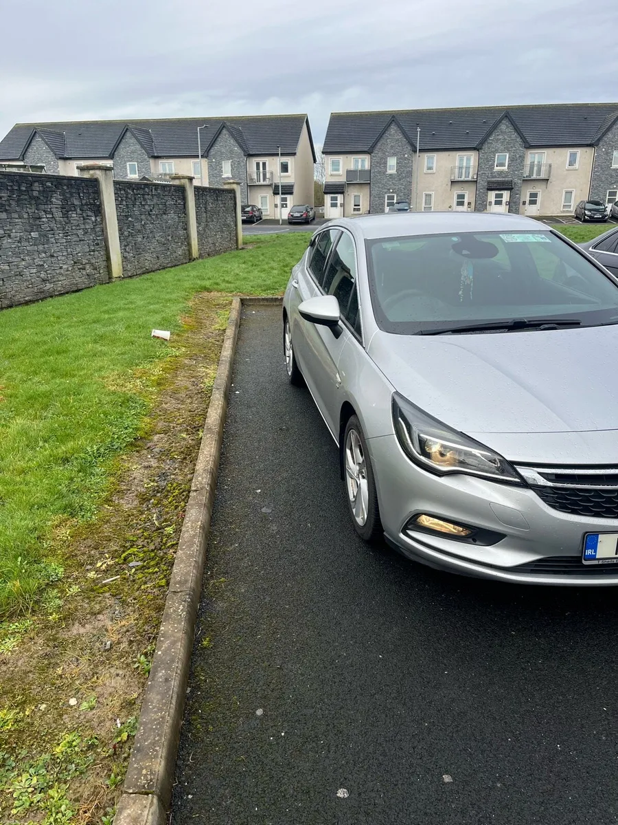 Opel Astra deposit taking - Image 3