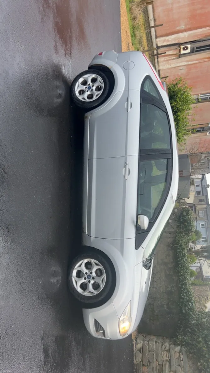 Ford focus - Image 2