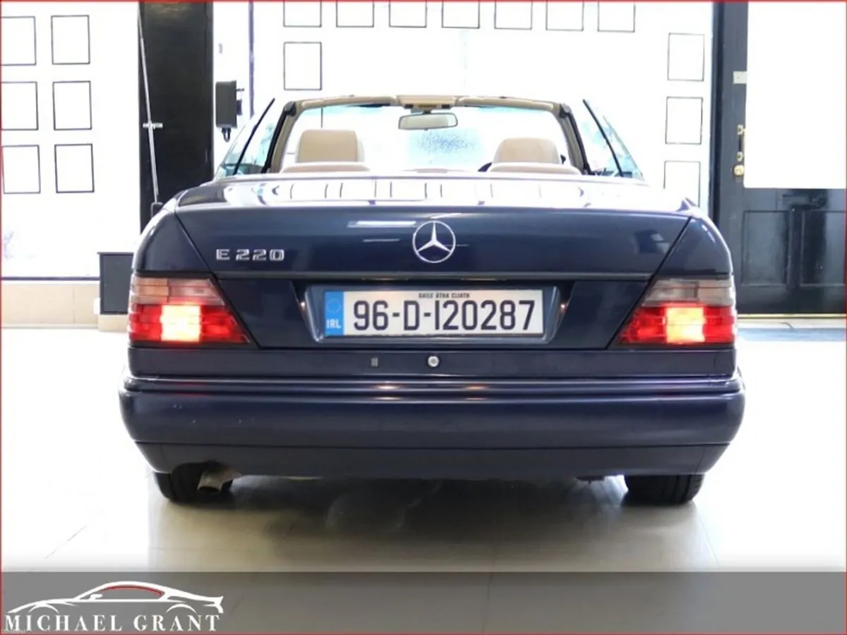 Mercedes-Benz E-Class A124 E220 CABRIOLET CONVERTI - Image 6