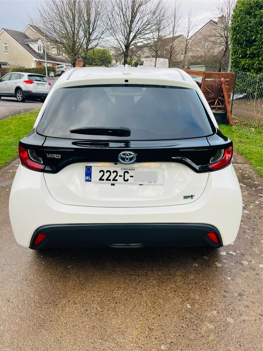 Toyota Yaris Hybrid 2022(Automatic)| 76000 KM - Image 2
