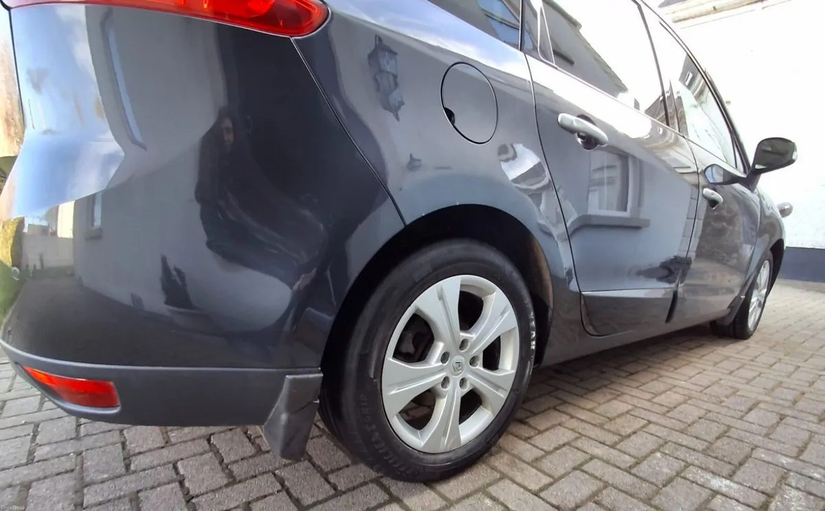 Renault Grand Scenic 2012 - Image 2