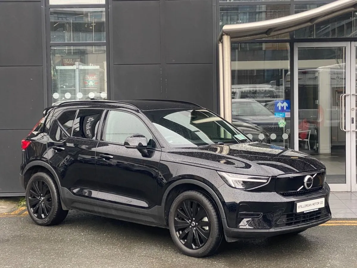 Volvo XC40 Core Recharge EV Auto - Image 1
