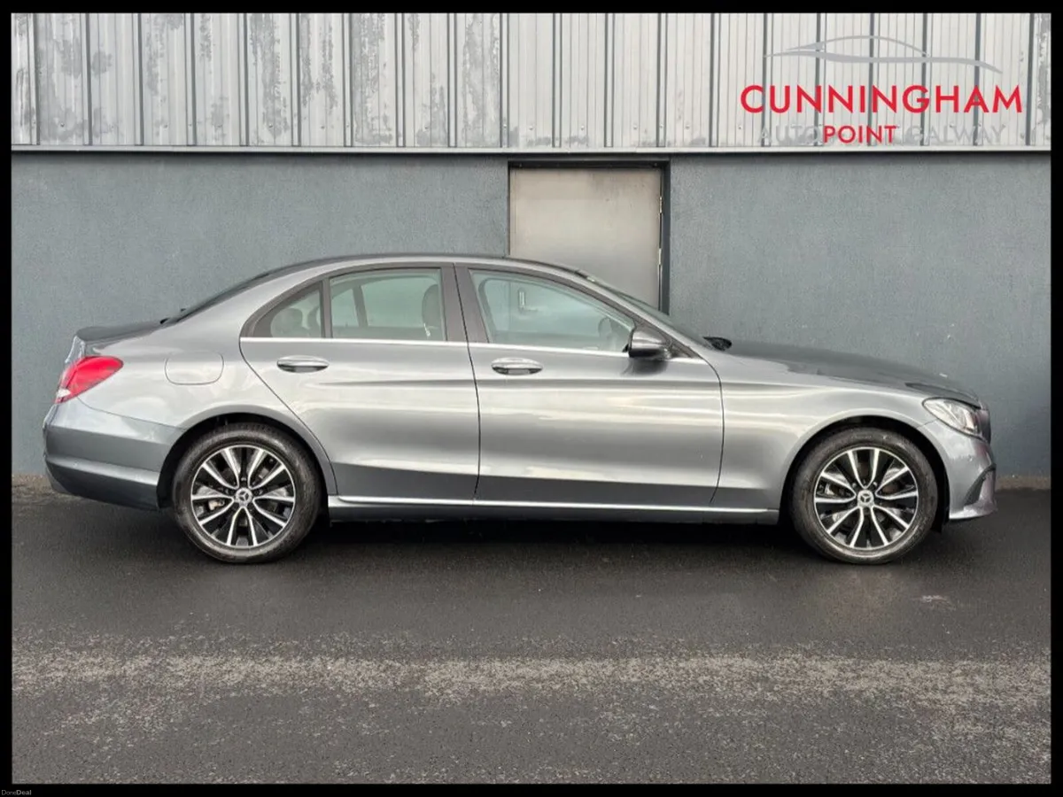 Mercedes-Benz C-Class C220d Avantgarde SE Auto - Image 3