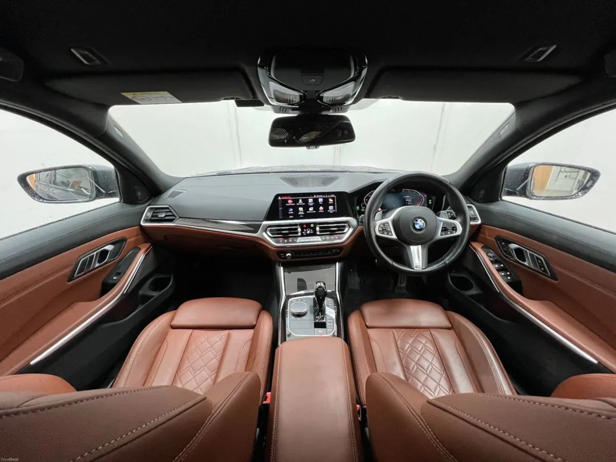 BMW 3-Series 320D TOURING XDRIVE M-SPORT Automatic - Image 2