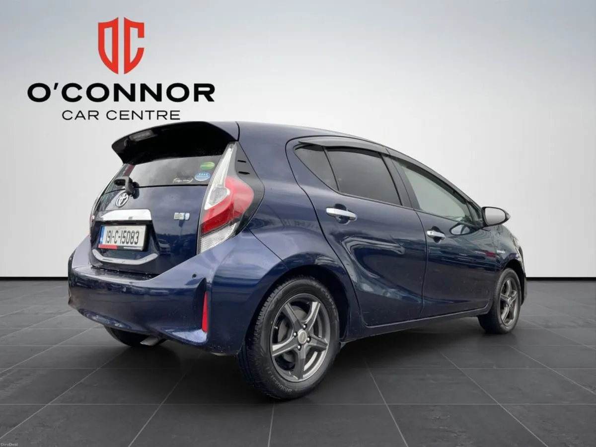 Toyota Aqua "Blue looks, brilliant economy — the h - Image 4