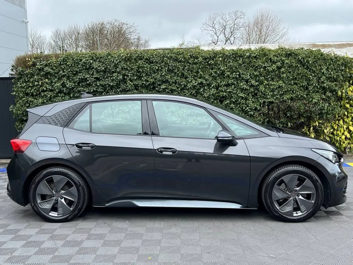 Cupra Born V1 // APPLE CARPLAY/ANDROID AUTO // HEA - Image 2