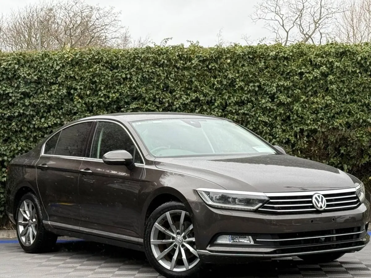 Volkswagen Passat HIGHLINE 1.4 TSI AUTO // SERVICE - Image 1