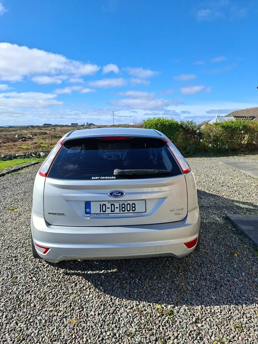 Ford Focus 2010 - Image 3