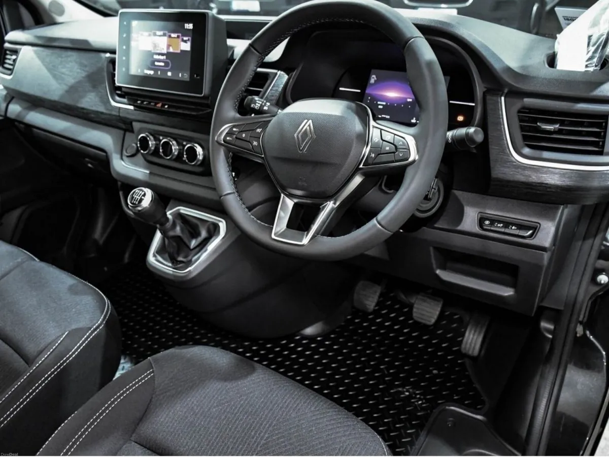 Renault Trafic TRAFIC LL30 BLUE DCI 150 EXTRA. Ex - Image 4