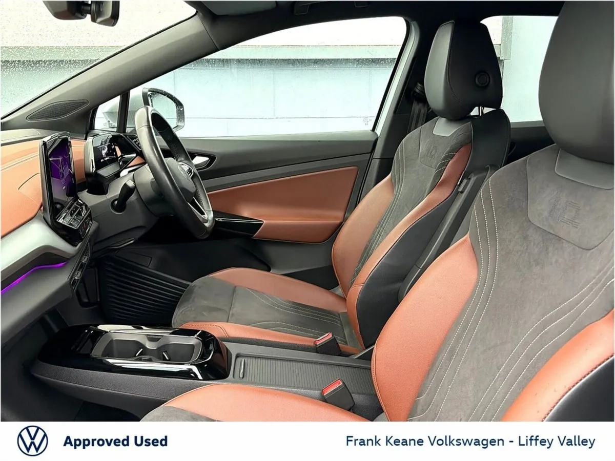 Volkswagen ID.4 77KWH LIFE DX 174BHP *SCALE SILVER - Image 4
