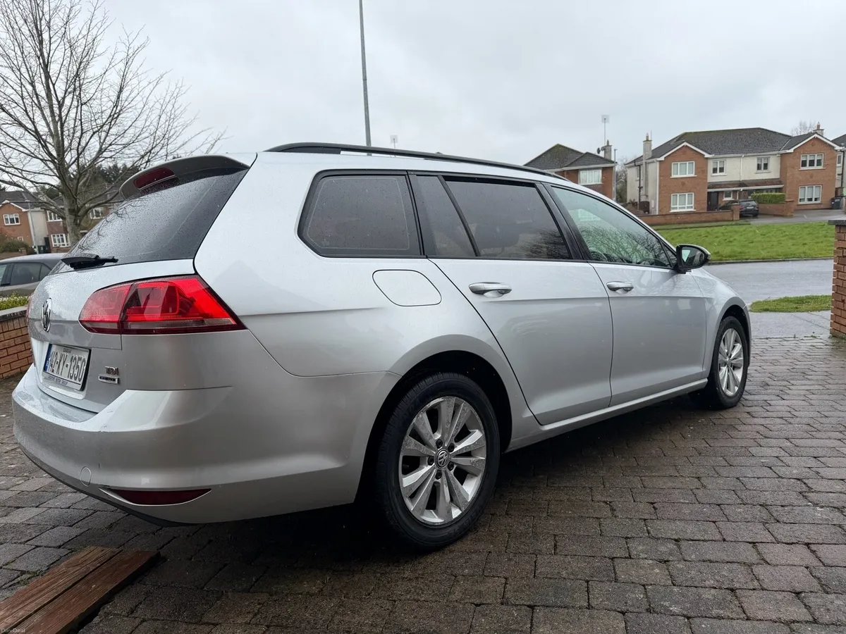 2014 Volkswagen Golf - Image 4