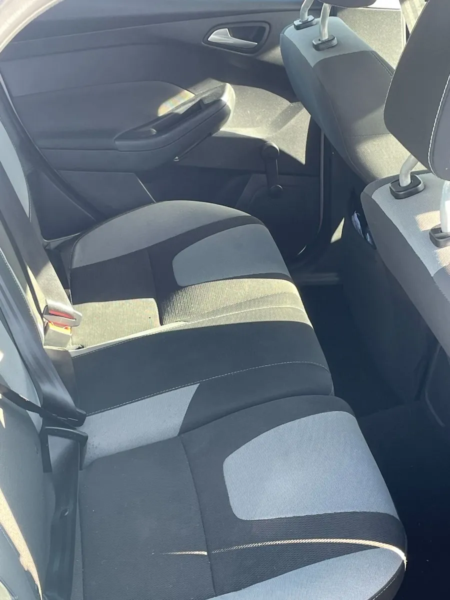 Ford Focus 2012 - Image 4