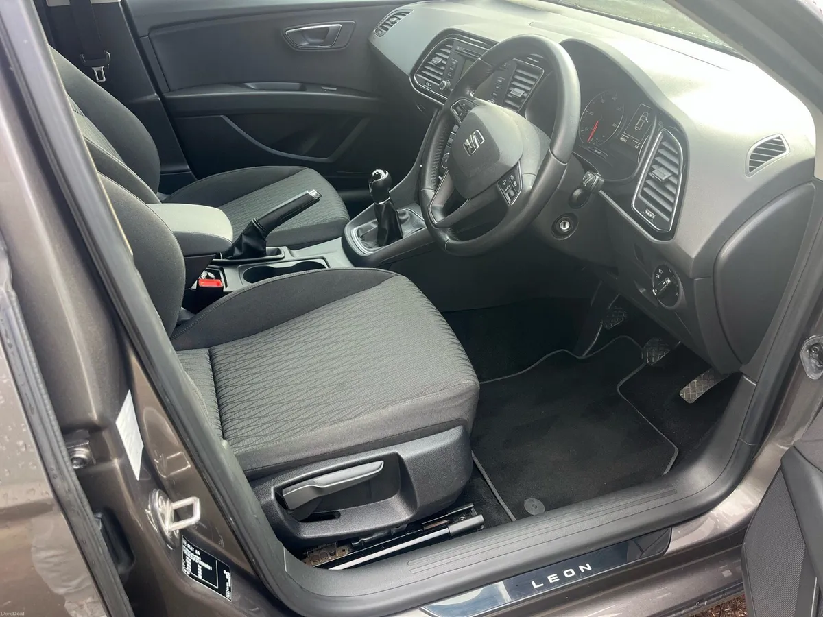 Seat Leon 1.6D - Image 4