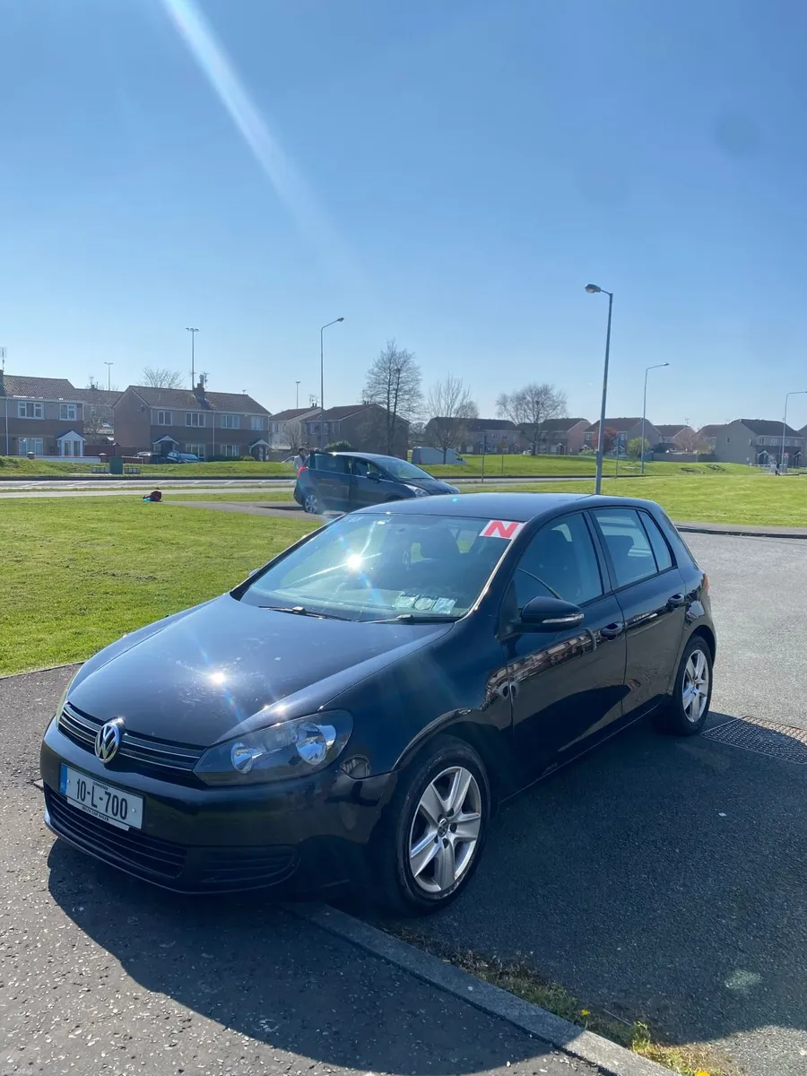 Volkswagen Golf 2010 - Image 1
