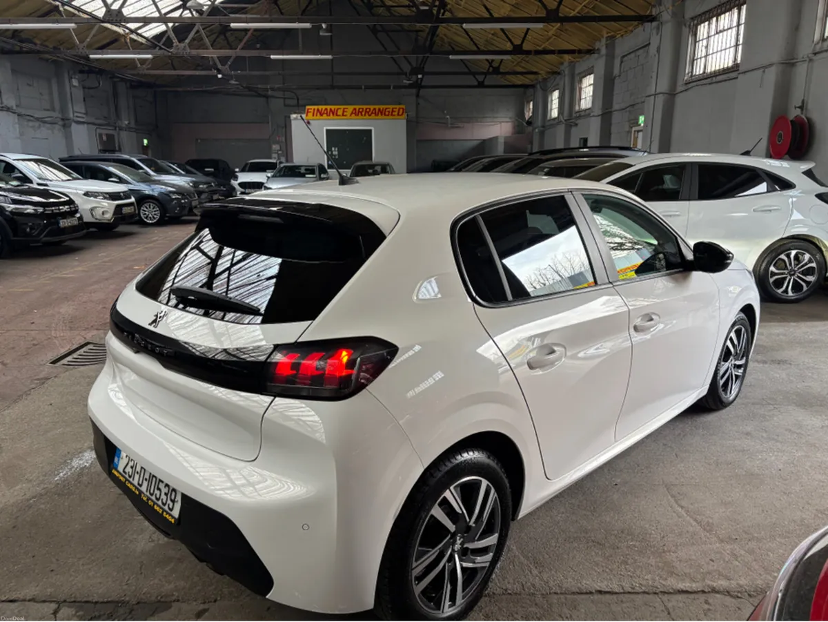 Peugeot 208 ACTIVE 1.2 75 6.4 4DR - Image 2