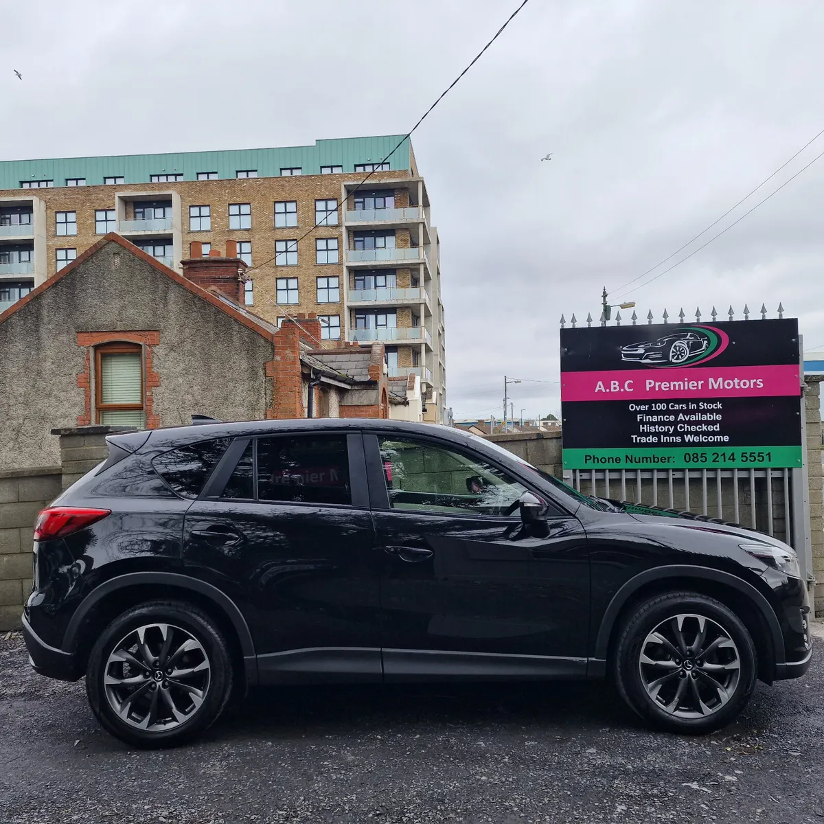 Mazda CX-5 2.2D  PLATINUM Full service history - Image 2