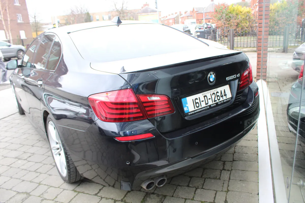 BMW 520d M SPORT AUTO *SUNROOF* 2016 - Image 3