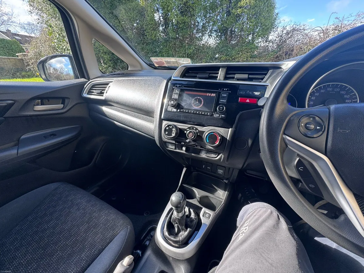 2017 Honda Jazz 1.3 VTEC - Image 3