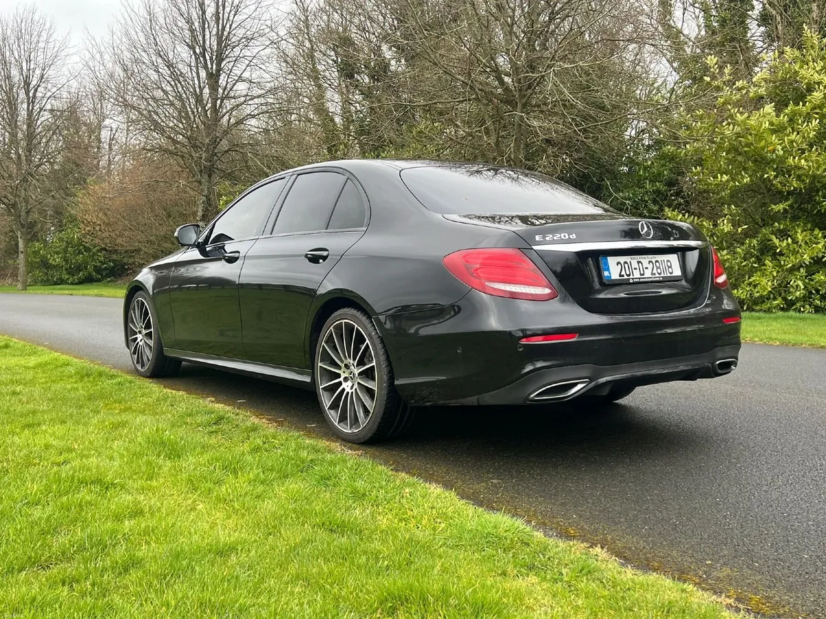 MERCEDES - BENZ E220D AMG LINE NIGHT EDITION PREM - Image 3