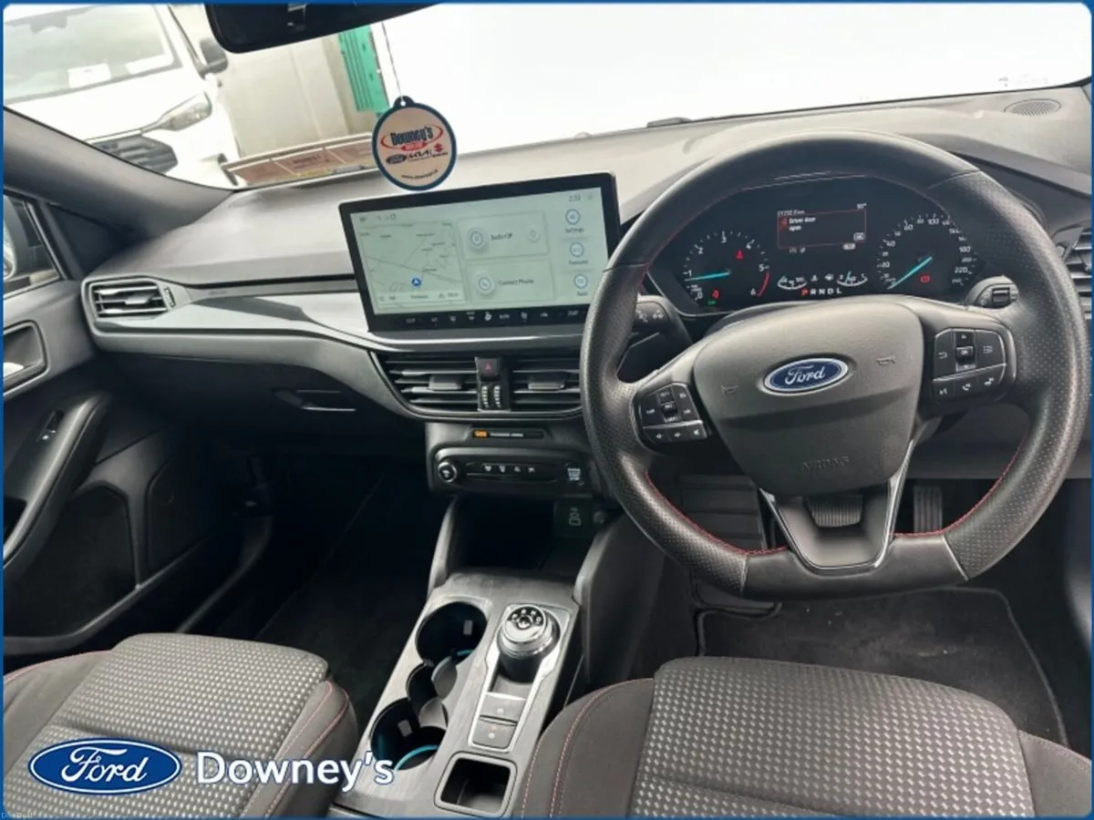 Ford Focus ST-Line 1.5 TD 8-SPEED AUTOMATIC - Image 5