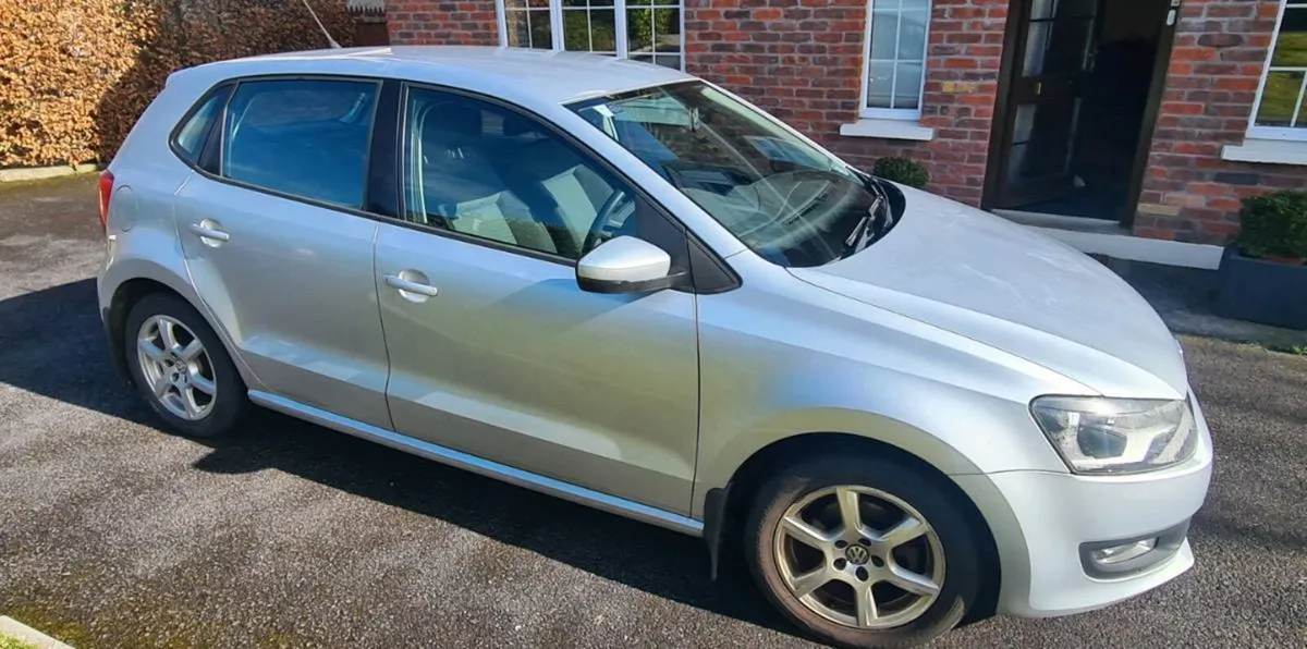 Volkswagen Polo CL 1.2L 2011 - Image 2