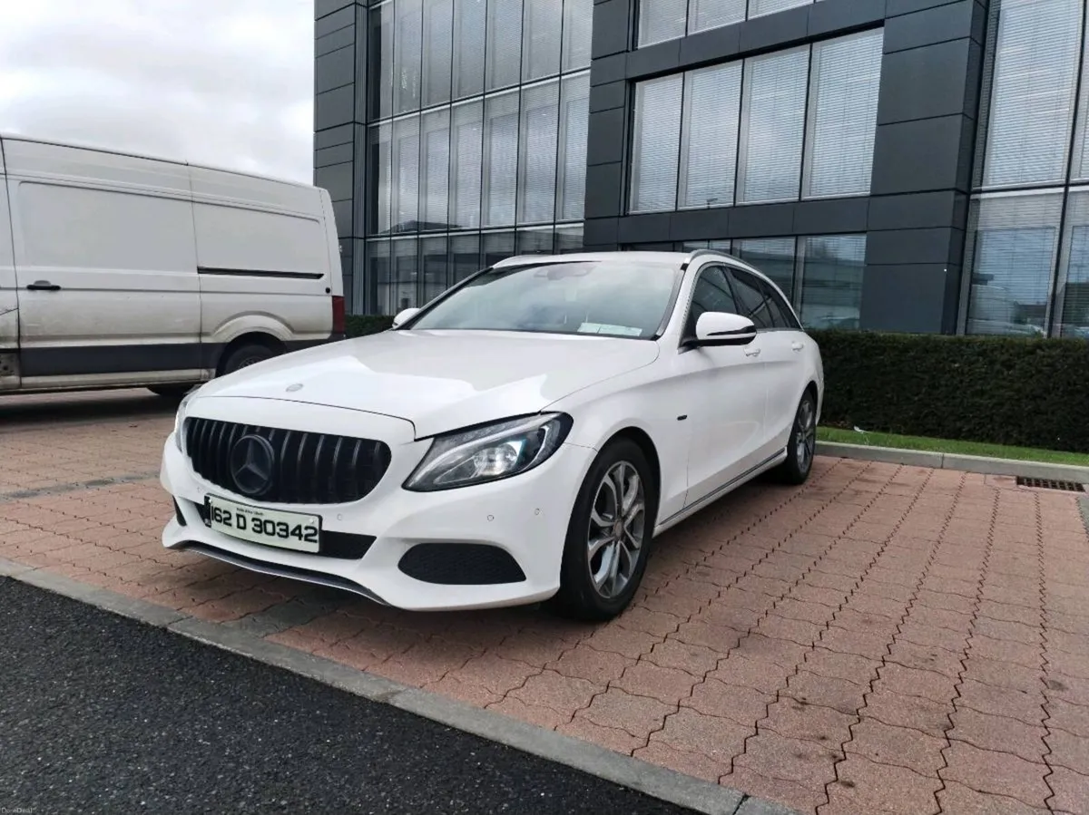Mercedes c350 hybrid automatic - Image 1