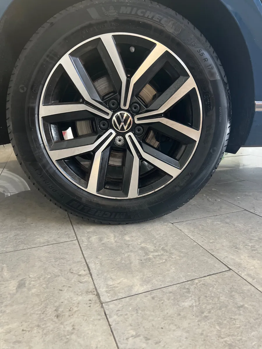 Volkswagen Passat 2022 - Image 5