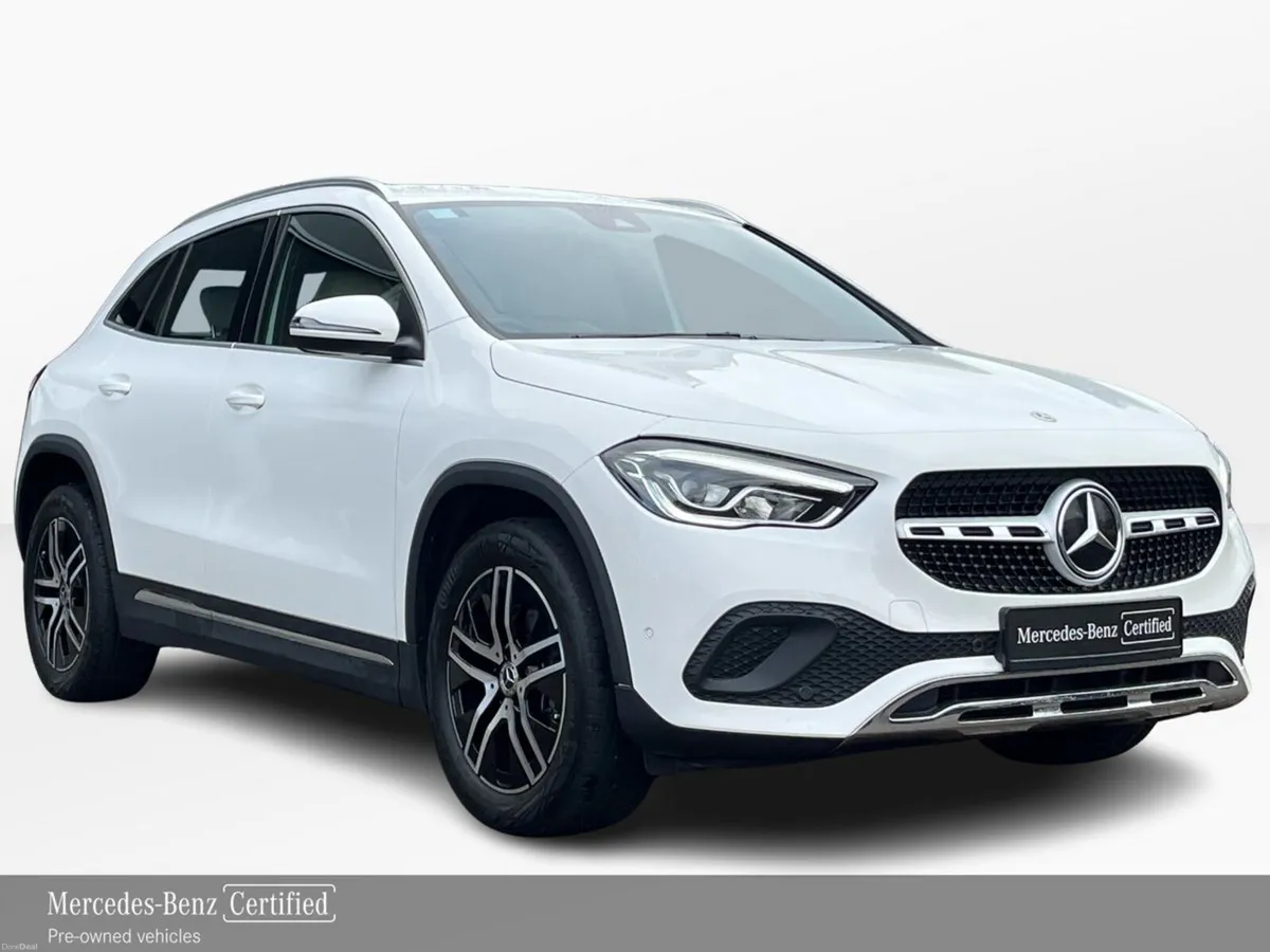 Mercedes-Benz GLA 180 Progressive Line Compact SUV - Image 4