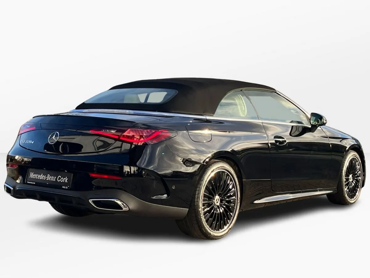 Mercedes-Benz CLE 220D AMG Line Plus MHEV Cabriole - Image 3